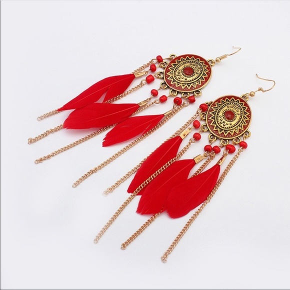 Jewelry - ✨HP✨NWT Vintage Gold Tassel Feather Earrings ❤️